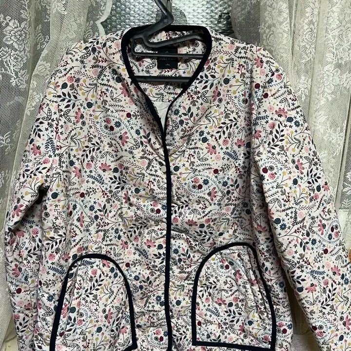 [BUNJANG] Flower Pattern Quilted Jacket / 플라워 패턴 누빔 자켓