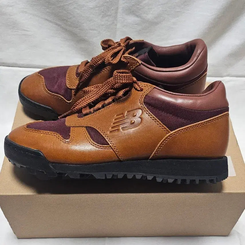 [BUNJANG] New Balance Rainier Hiking Shoes / 뉴발란스 레이니어 rainier 265 트레킹화