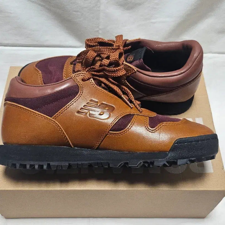 [BUNJANG] New Balance Rainier Hiking Shoes / 뉴발란스 레이니어 rainier 265 트레킹화