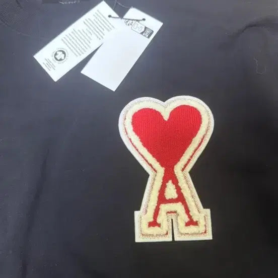 [BUNJANG] Ami Sweatshirt / 아미 맨투맨
