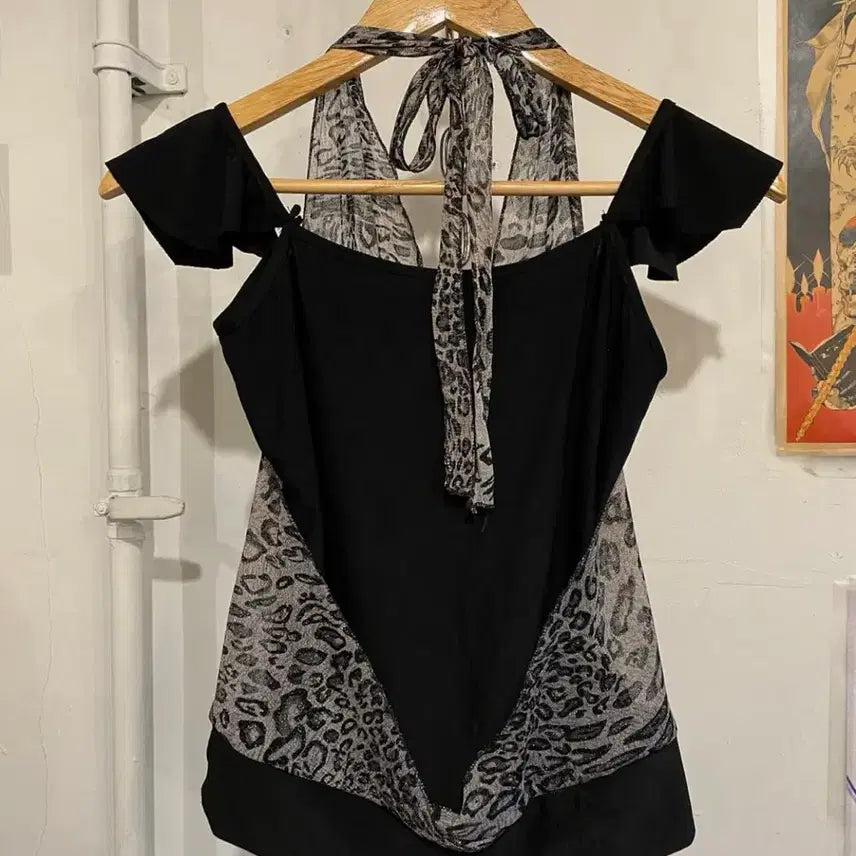 [BUNJANG] Leopard Halter Layered Sleeveless Top / 레오파드 홀터 체인 레이어드 슬리브리스 갸루 호피