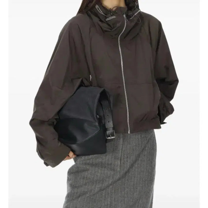 [BUNJANG] LOW CLASSIC All Def Any Jacket Windbreaker (Khaki Brown, S) / 로우클래식 드로우스트링 넥 윈드자켓(올데프 애니 자켓 )