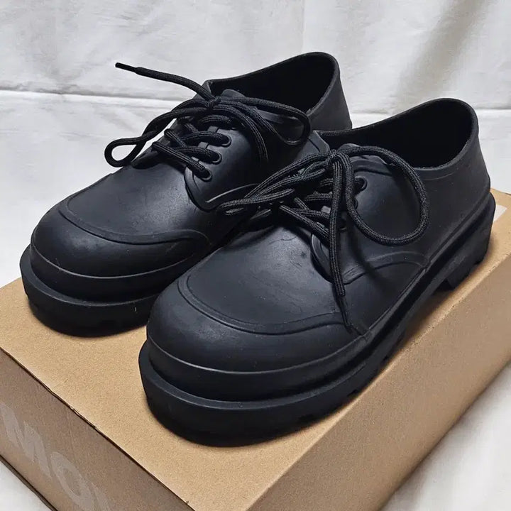 [BUNJANG] Zara Track Shoes Rain Boots (Size 40/260) / 자라 트랙슈즈 레인부츠 장화, 고무 40(260)