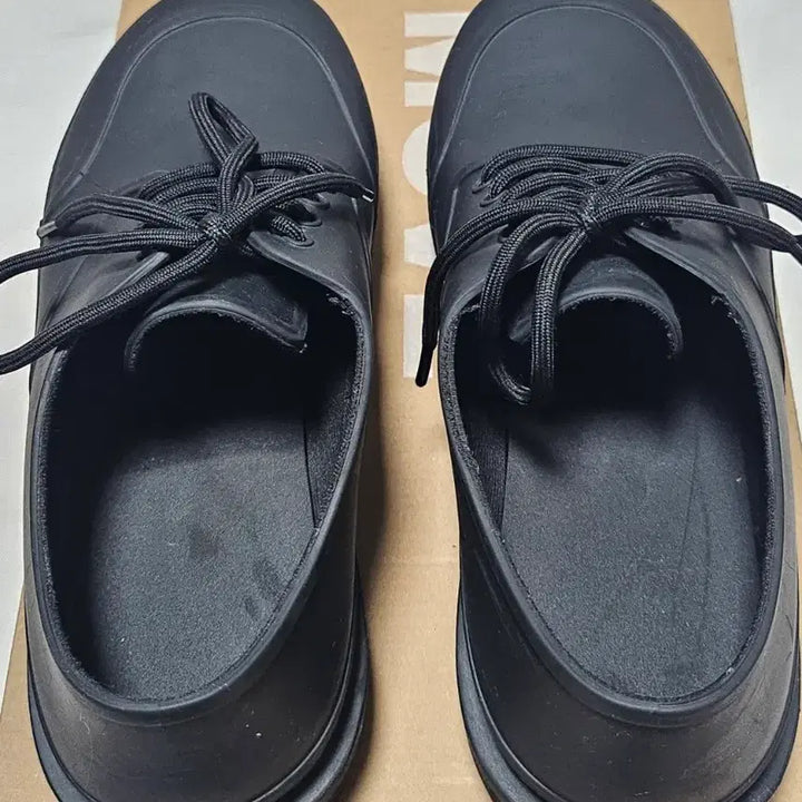 [BUNJANG] Zara Track Shoes Rain Boots (Size 40/260) / 자라 트랙슈즈 레인부츠 장화, 고무 40(260)