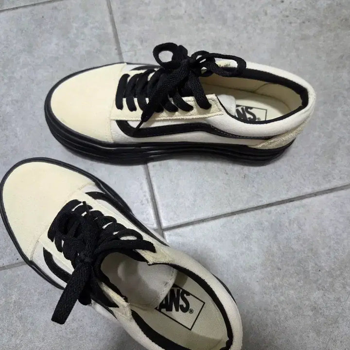 [BUNJANG] Vans Old Skool Black Sole Platform Shoes / 반스 올드스쿨 블랙솔 플랫폼 225mm