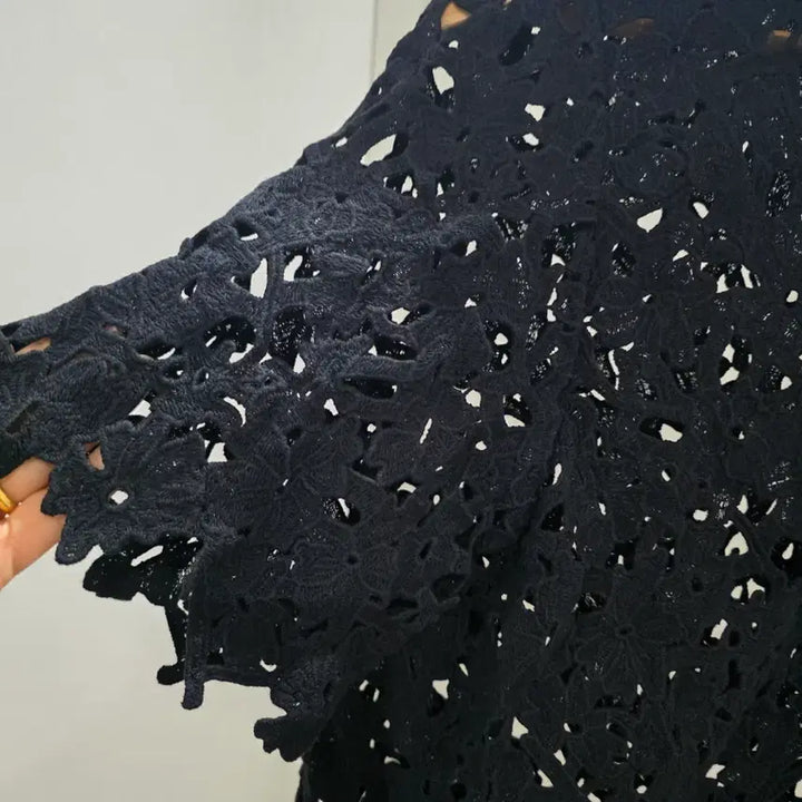 [BUNJANG] COS Black Lace Short Sleeve Shirt / COS 코스 블랙 레이스 반팔 셔츠