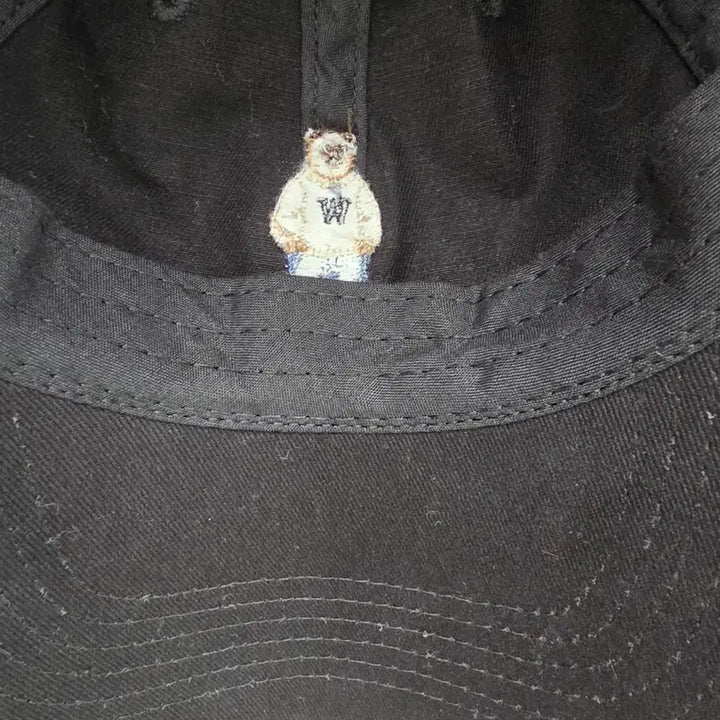 [BUNJANG] WHO.A.U Steve Embroidered Ball Cap / WHO.A.U 스티브 자수 볼캡