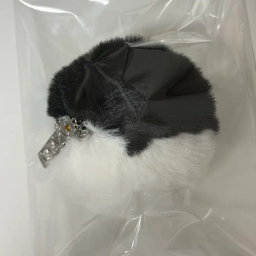 [BUNJANG] Weverse Sakura Haruka Keychain / 윈브레 사쿠라 하루카 머리털?볼 키링