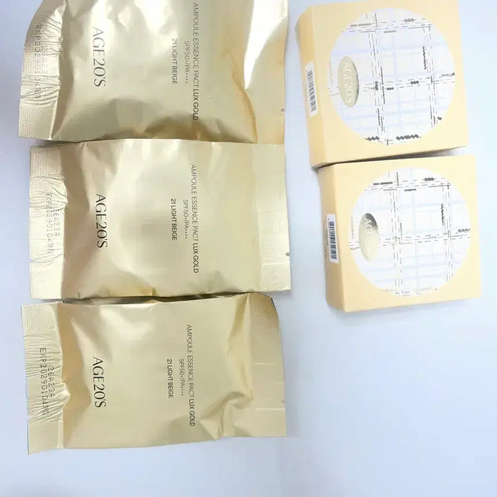 [BUNJANG] AGE20'S 21 Light Beige Ampoule Essence Pact / AGE20'S 앰플 에센스 팩트 21호 라이트베이지 5개