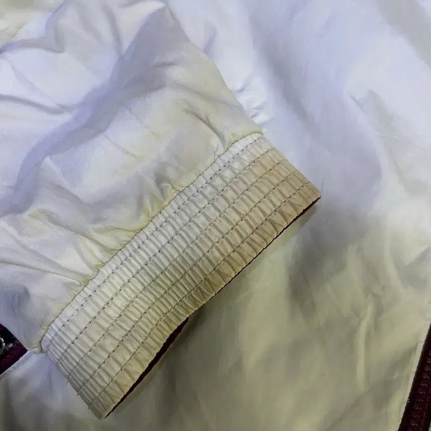 [BUNJANG] Nike White/Burgundy Windbreaker Jacket (M) / 나이키 화이트/버건디 바람막이 자켓 m