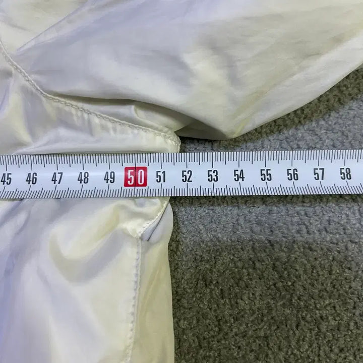 [BUNJANG] Nike White/Burgundy Windbreaker Jacket (M) / 나이키 화이트/버건디 바람막이 자켓 m