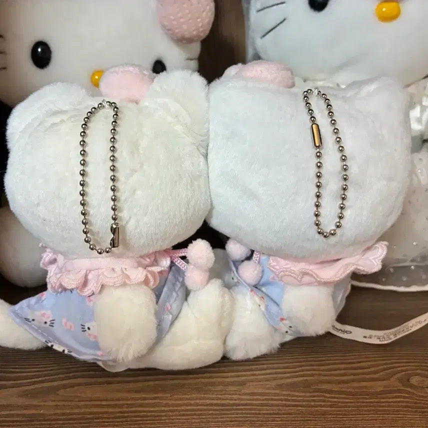 [BUNJANG] Sanrio Hello Kitty Yoshitoku Keyring / 산리오 헬로키티 요시토쿠 키링(오늘만 할인)