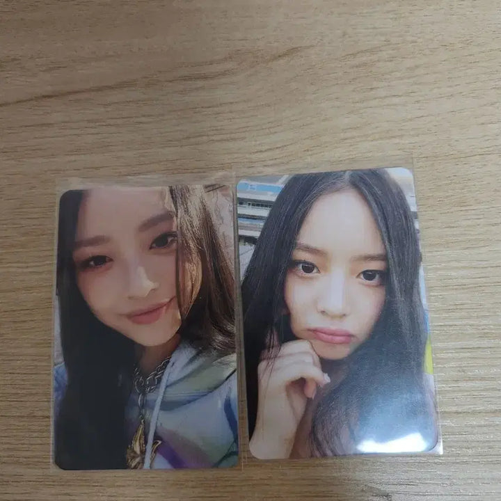 [BUNJANG] NewJeans Hanni Photocard 2 Types Bundle Set / 뉴진스 하니 포토카드 2종 판매