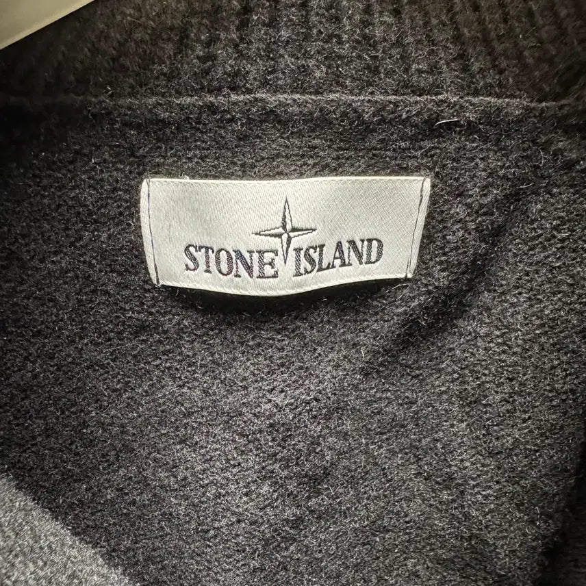 [BUNJANG] Stone Island Zip-up Knit Sweater / 스톤아일랜드 집업 니트