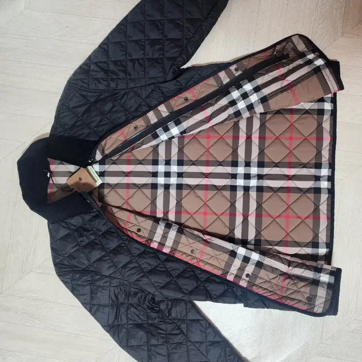[BUNJANG] Burberry Black Quilted Jacket / 새상품 버버리 블랙 퀼팅 자켓 코듀로이 팝니다.(택보유)