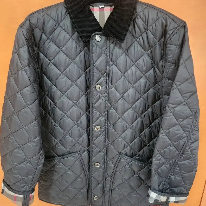 [BUNJANG] Burberry Black Quilted Jacket / 새상품 버버리 블랙 퀼팅 자켓 코듀로이 팝니다.(택보유)