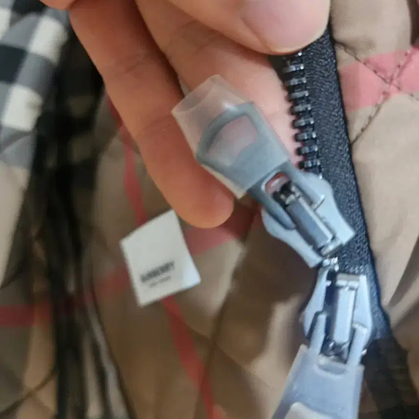 [BUNJANG] Burberry Black Quilted Jacket / 새상품 버버리 블랙 퀼팅 자켓 코듀로이 팝니다.(택보유)