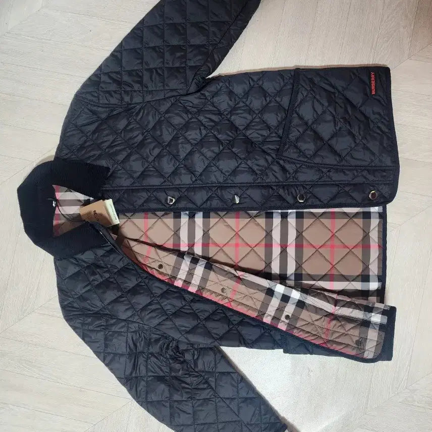 [BUNJANG] Burberry Black Quilted Jacket / 새상품 버버리 블랙 퀼팅 자켓 코듀로이 팝니다.(택보유)