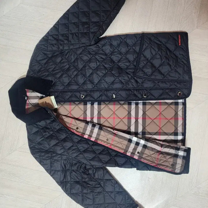 [BUNJANG] Burberry Black Quilted Jacket / 새상품 버버리 블랙 퀼팅 자켓 코듀로이 팝니다.(택보유)