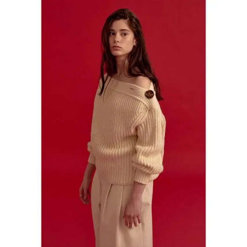 [BUNJANG] Parabang Button Off-Shoulder Knit / 파르벵 버튼 오프숄더 니트 판매해요