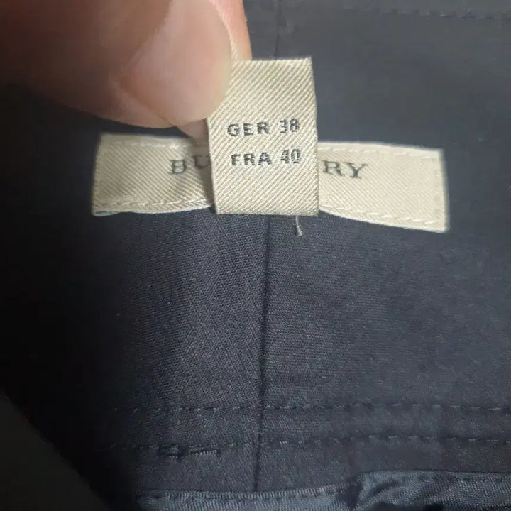 [BUNJANG] Burberry Skirt Size 28-30 / 버버리 스커트 상태좋고 깨끗해요 사이즈28~ 30