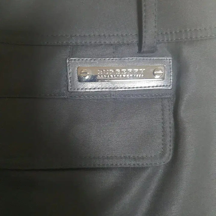 [BUNJANG] Burberry Skirt Size 28-30 / 버버리 스커트 상태좋고 깨끗해요 사이즈28~ 30