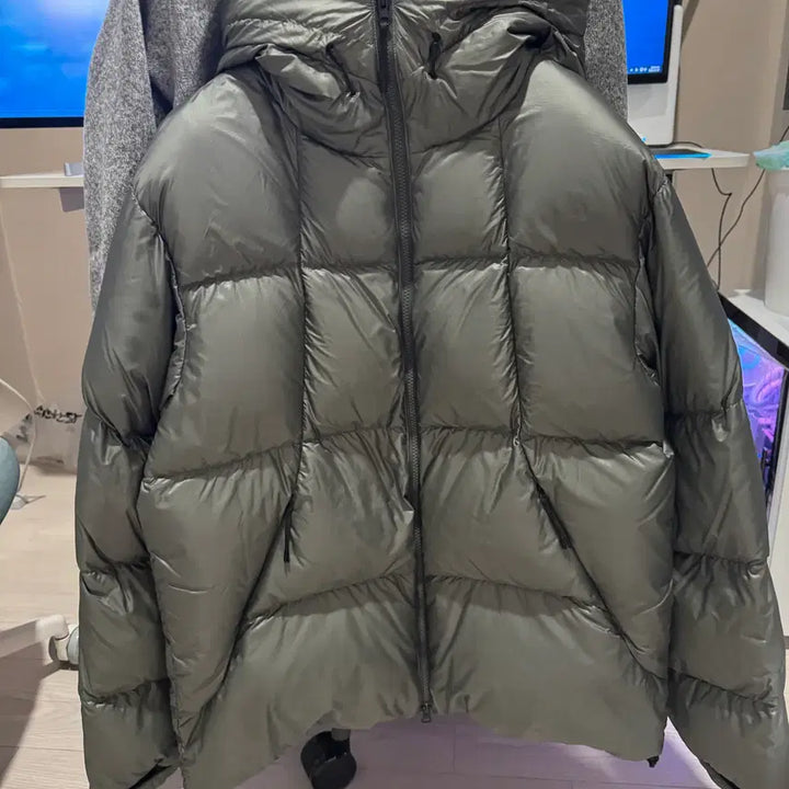 [BUNJANG] Goldwin Pertex Quantum Padded Jacket Gunmetal 4 / 골드윈 퍼텍스 퀀텀 패딩 건메탈 4