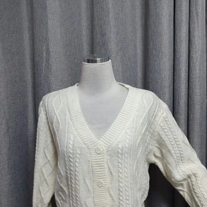 [BUNJANG] White Spring Cardigan / 화이트 봄 가디건