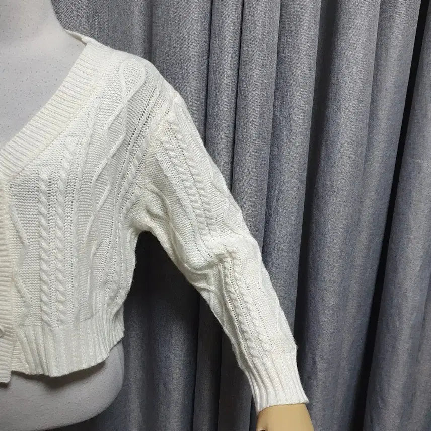 [BUNJANG] White Spring Cardigan / 화이트 봄 가디건