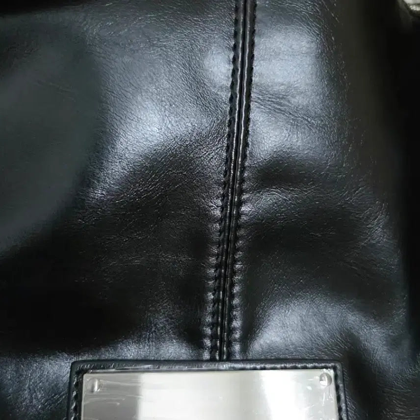 [BUNJANG] Matinkim Side Zipper Shoulder Bag Black / 마뗑킴 사이드 지퍼 숄더백 블랙