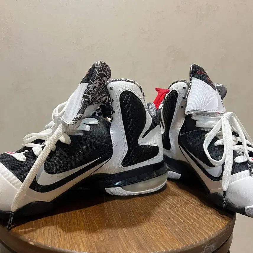 [BUNJANG] Nike LeBron 9 Freegums Basketball Shoes - Size 275 / 농구화 르브론 9 프리검스 - 사이즈 275