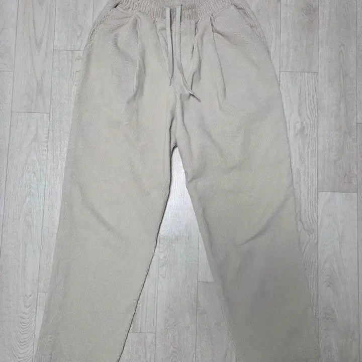 [BUNJANG] Corduroy Pants M / 코듀로이 팬츠 m (검정,흰색)