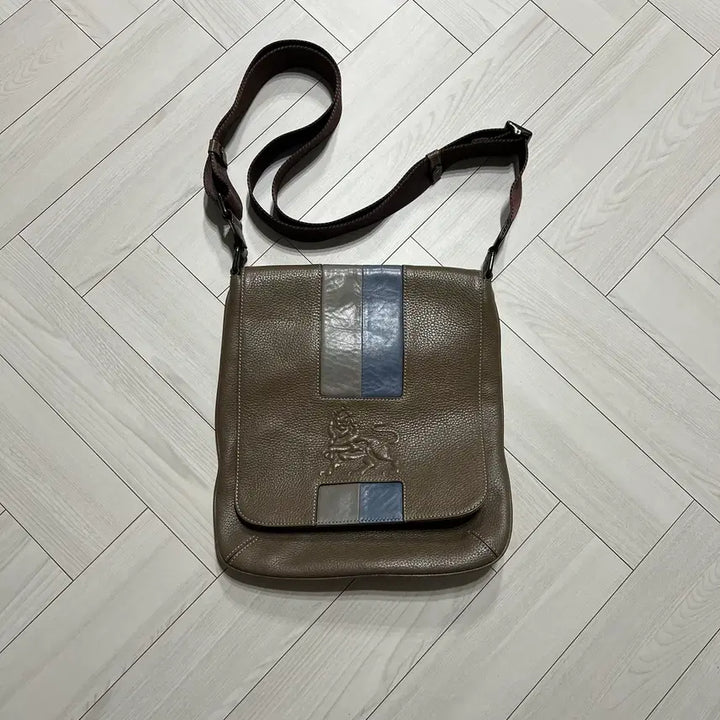 [BUNJANG] MCM Crossbody Bag / [MCM] 엠씨엠 크로스백