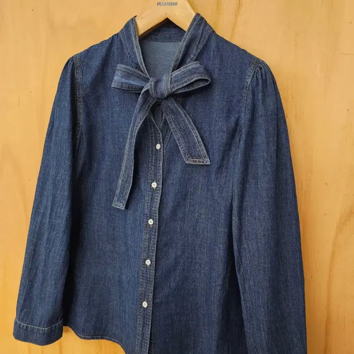 [BUNJANG] Unbranded Denim Ribbon Tie Blouse (New) / 리본타이 데님 블라우스 (새옷) 진청