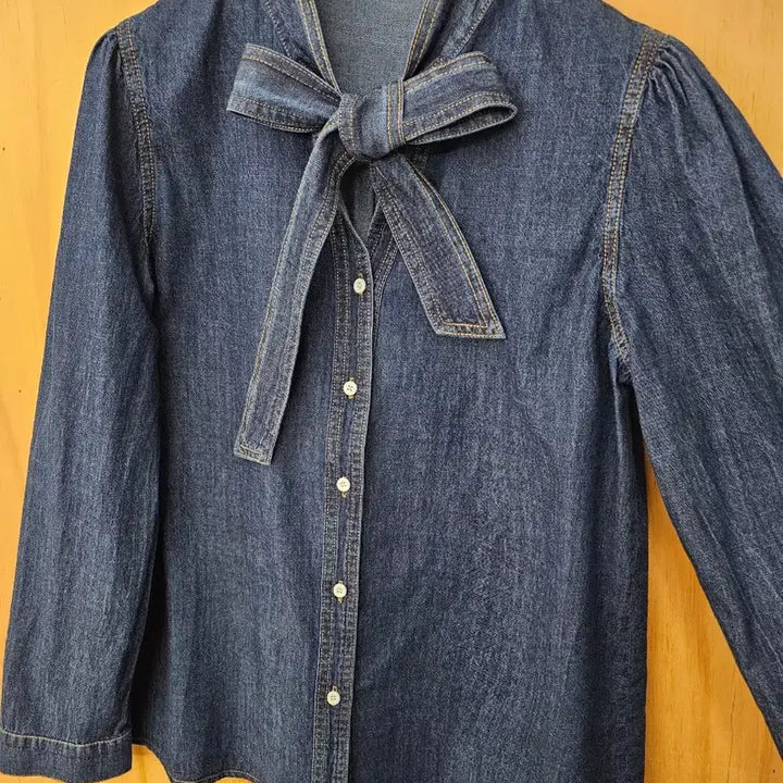 [BUNJANG] Unbranded Denim Ribbon Tie Blouse (New) / 리본타이 데님 블라우스 (새옷) 진청