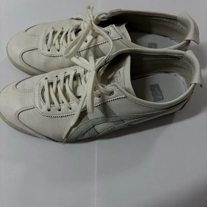 [BUNJANG] Onitsuka Tiger Sneakers / [270] 오니츠카타이거