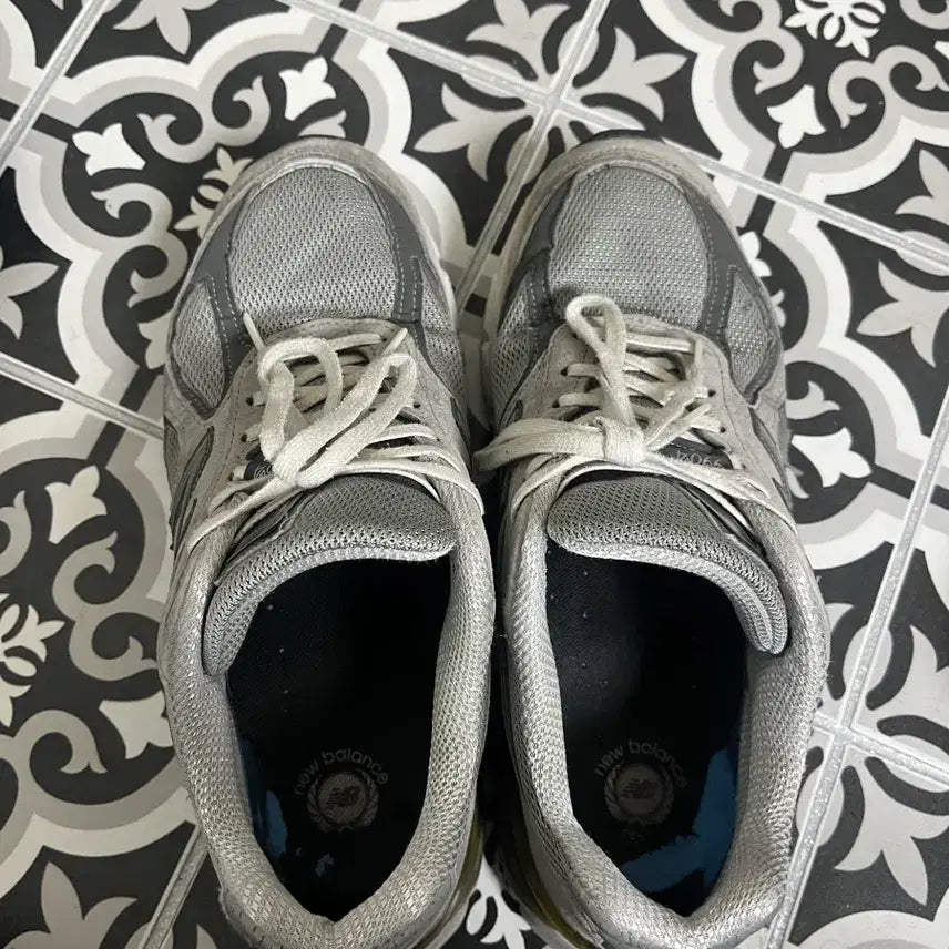 [BUNJANG] New Balance 990v4 Grey Sneakers / 뉴발란스 990v4 그레이 운동화