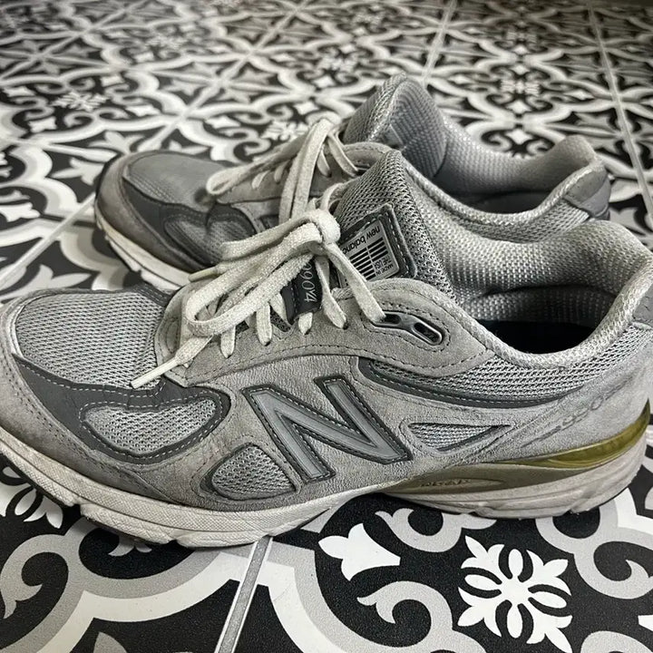 [BUNJANG] New Balance 990v4 Grey Sneakers / 뉴발란스 990v4 그레이 운동화