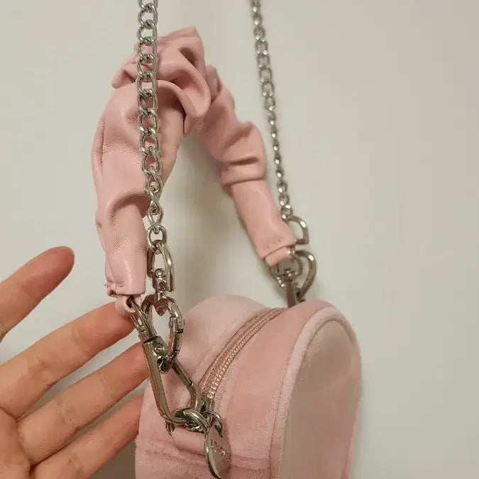 [BUNJANG] ANOUK Pink Round Chain Crossbody Bag / 어노브 핑크 원형 체인 크로스백