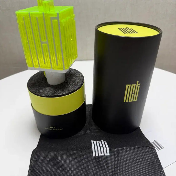 [BUNJANG] NCT Official Light Stick / NCT 믐뭔봄 (Official Fanlight)
