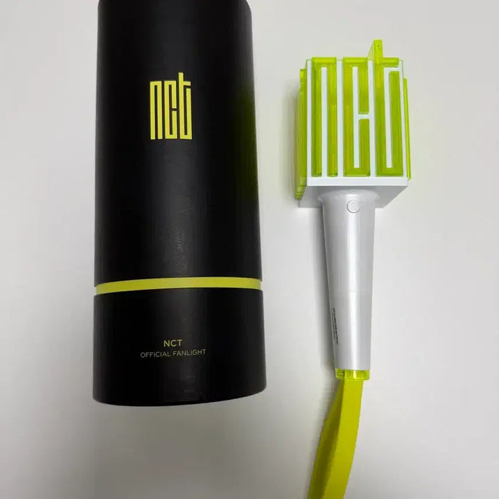 [BUNJANG] NCT Official Light Stick / NCT 믐뭔봄 (Official Fanlight)