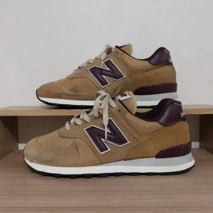 [BUNJANG] New Balance 574 Mustard Brown Sneakers / 남성 뉴발란스 574 머스터드 브라운 운동화 (275)