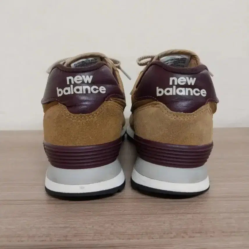 [BUNJANG] New Balance 574 Mustard Brown Sneakers / 남성 뉴발란스 574 머스터드 브라운 운동화 (275)