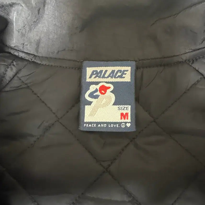 [BUNJANG] Palace Breakout Half Zip Bomber Black Silver - 24FW / 팔라스 브레이크아웃 하프 집 봄버 블랙 실버 - 24FW