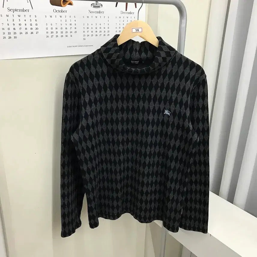 [BUNJANG] Burberry Argyle Turtleneck Long Sleeve T-Shirt / 버버리 로고 아가일 터틀넥 긴팔티