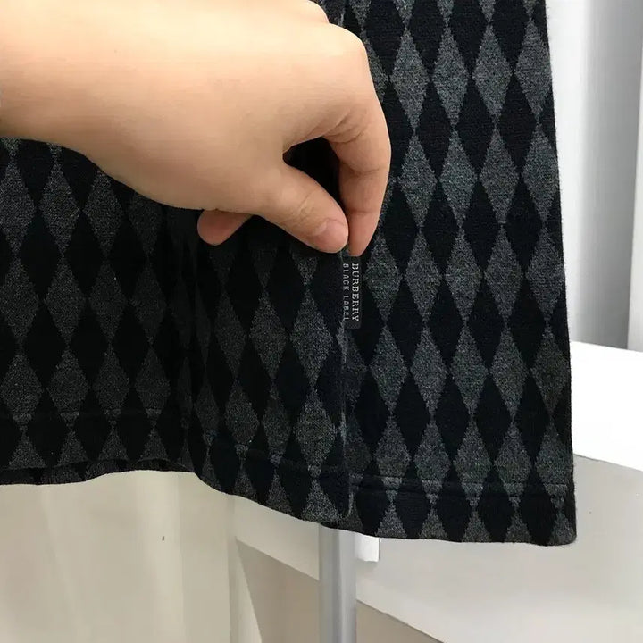 [BUNJANG] Burberry Argyle Turtleneck Long Sleeve T-Shirt / 버버리 로고 아가일 터틀넥 긴팔티