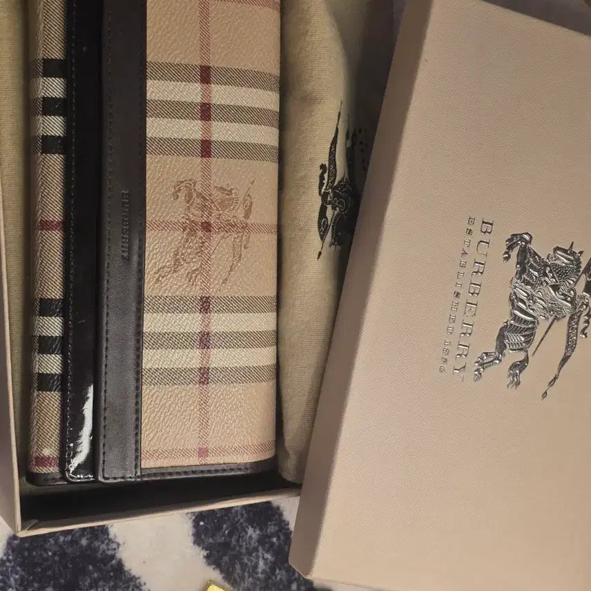 [BUNJANG] Burberry Check Long Wallet Full Set / 정품) 버버리 체크 장지갑 풀세트
