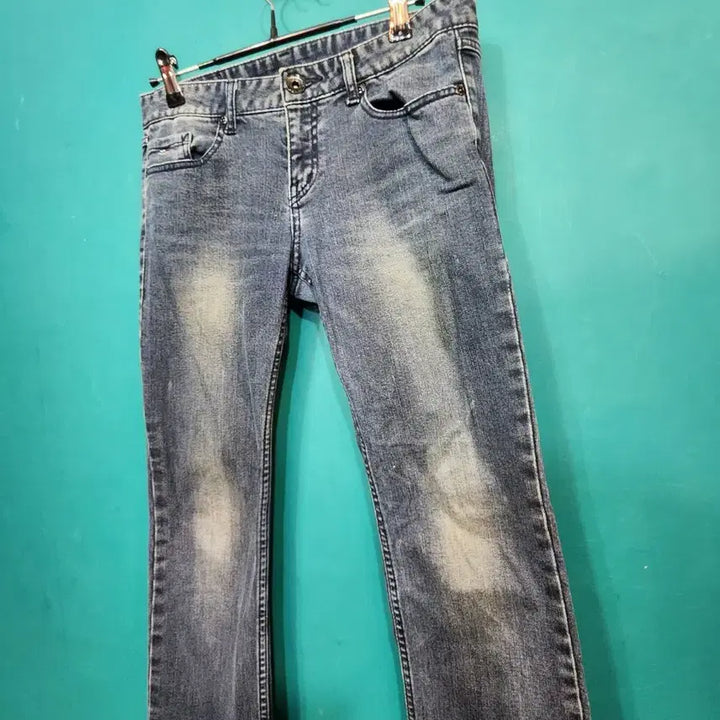 [BUNJANG] Tommy Hilfiger Y2K Women's Slim Fit Washed Jeans / 타미힐피거 y2k 여성 슬림핏 워싱청바지