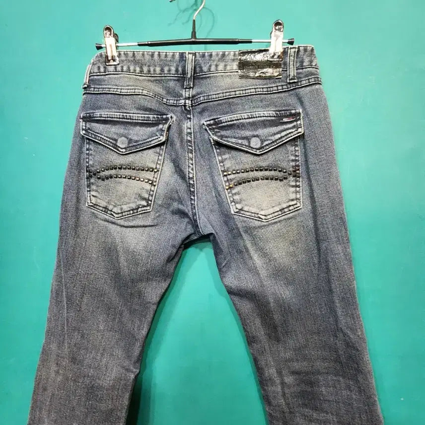 [BUNJANG] Tommy Hilfiger Y2K Women's Slim Fit Washed Jeans / 타미힐피거 y2k 여성 슬림핏 워싱청바지