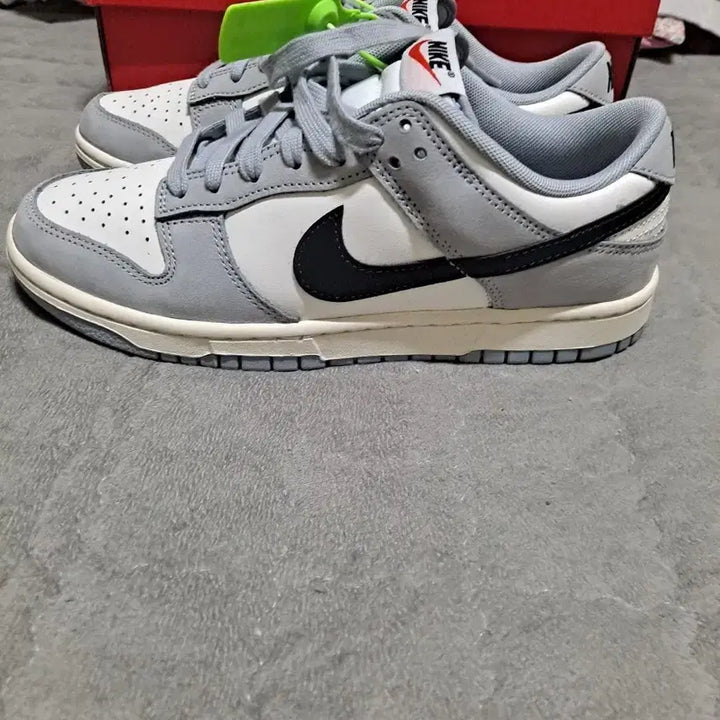 [BUNJANG] Nike Dunk Low Smoke Grey Sneakers / 나이키 덩크로우 스모크 그레이 판매합니다.